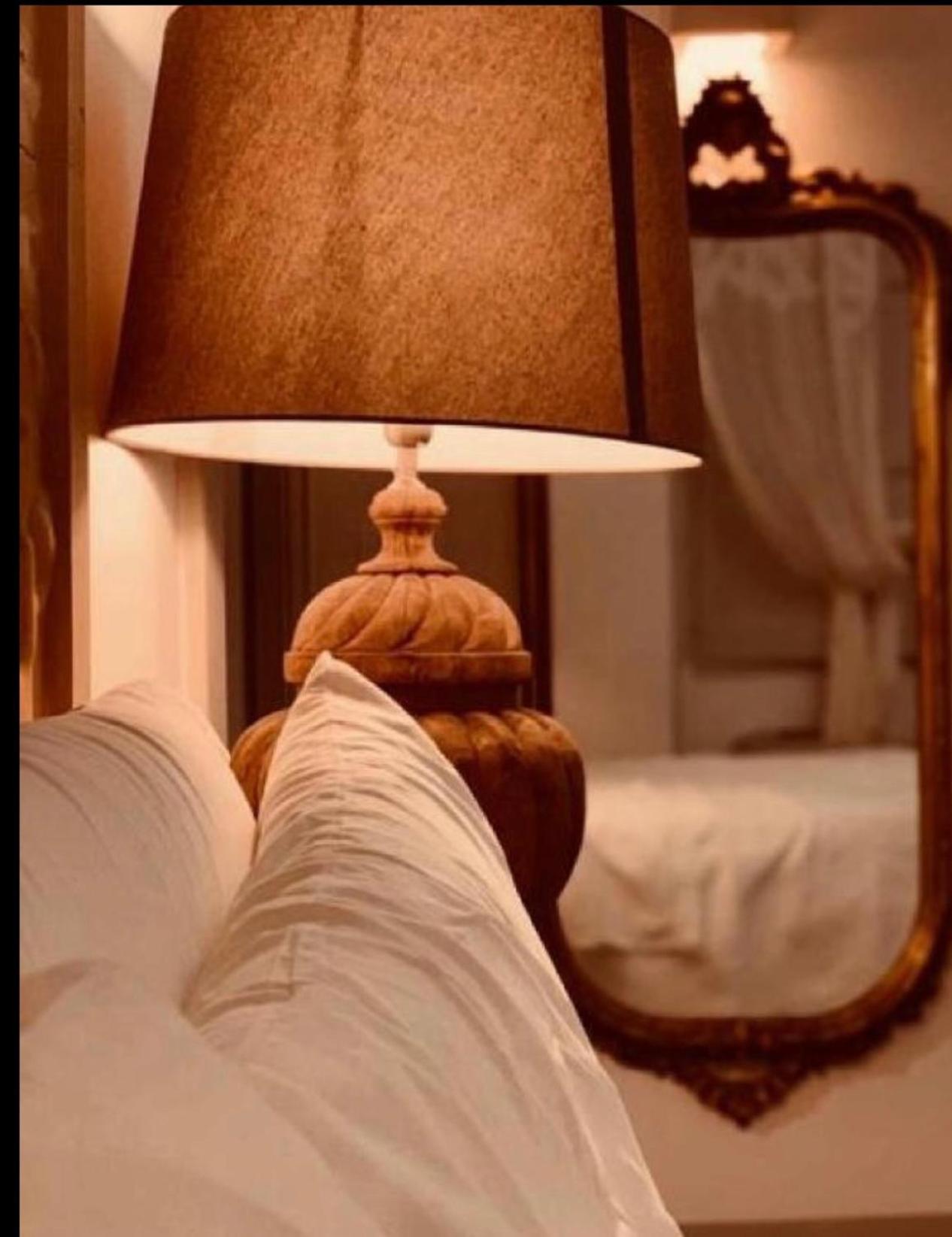 Les Chambres De Amelie B&B Болонья Экстерьер фото