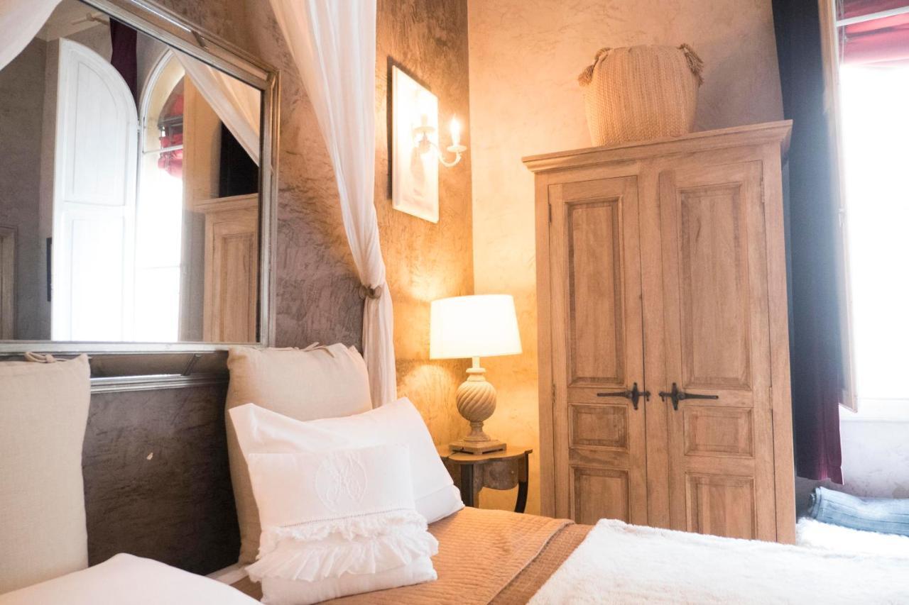 Les Chambres De Amelie B&B Болонья Экстерьер фото